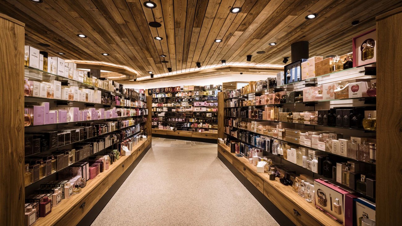 Samnaun accommodation and Swiss lifestyle since 1925 Samnaun accommodation and Swiss lifestyle since 1925